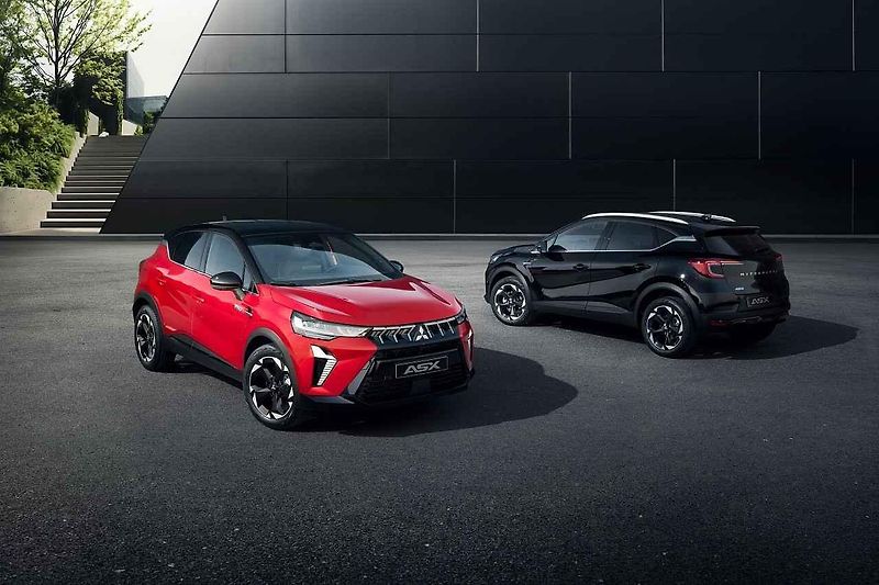Loga automobilek Nissan, Honda a Mitsubishi, symbolizující propojení aliance