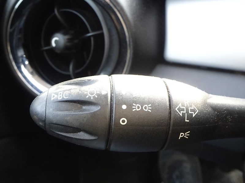 Mini One (2007) 1.4 70kW KŮŽE PANORAMA SERVIS - fotka 13 z 24
