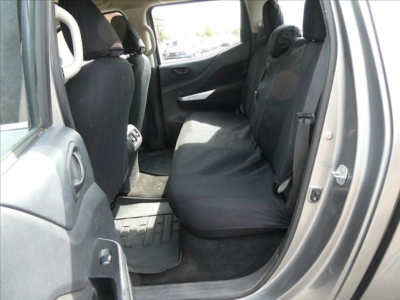 Nissan Navara 2,3 dCi 1.majitel,DPH,4x4,závě - fotka 16 z 28