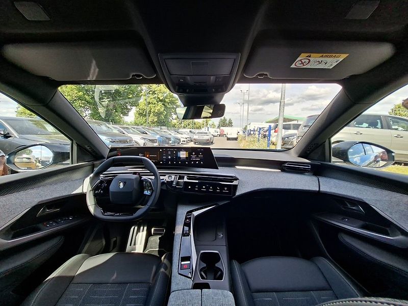 Peugeot 5008 (2026) GT - SUMMER BLUE 145 e-DCS6 - fotka 2 z 30