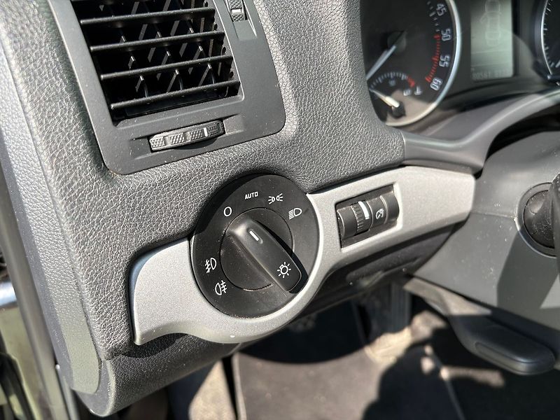 Škoda Octavia 1.6TDI, 77kW, A.Klima, Tažné - fotka 12 z 26