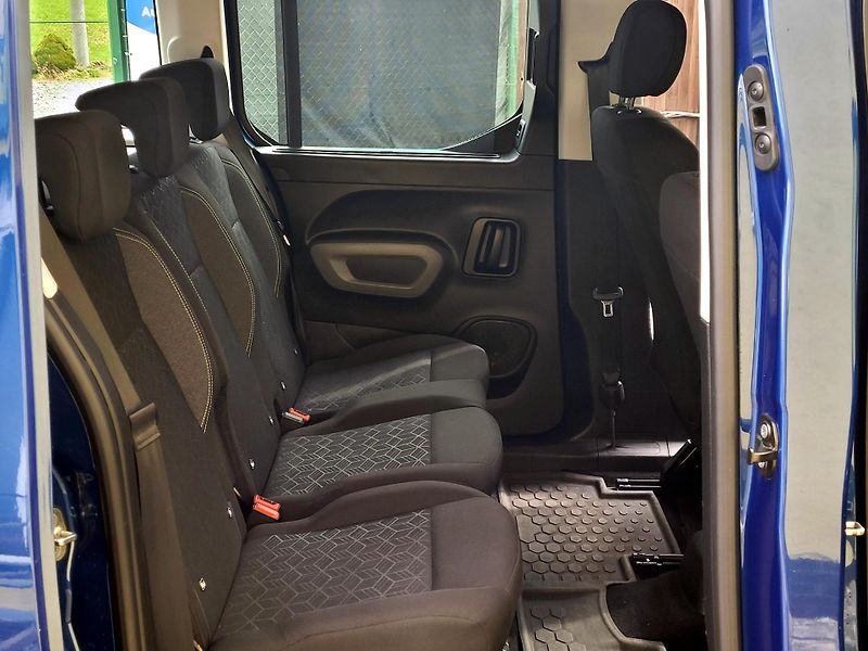 Peugeot Rifter 1,5 B-HDi 96kW,1.majitel,CZ - fotka 18 z 37