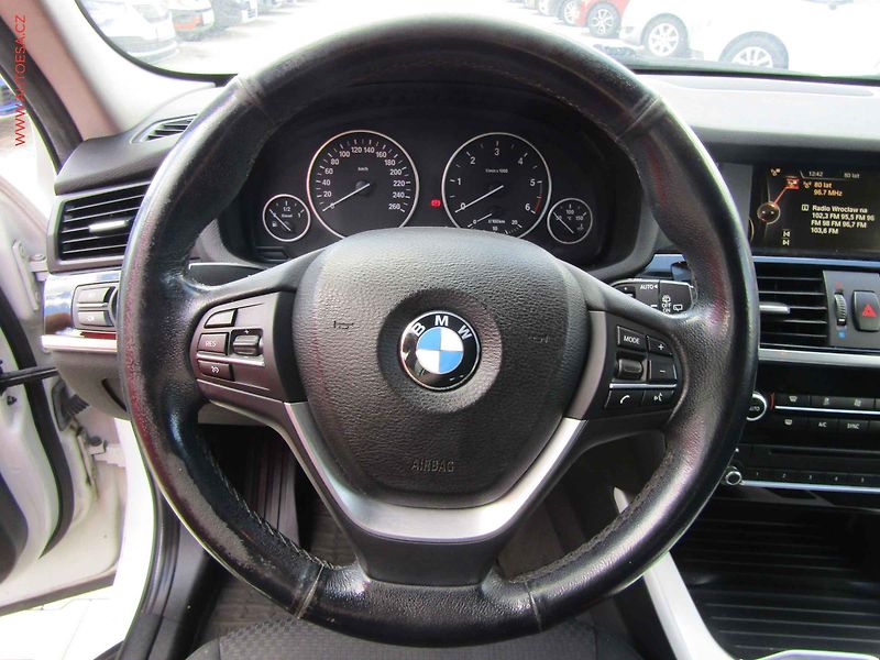 BMW X3 (2014) 2.0D, ČR, AT - fotka 15 z 18