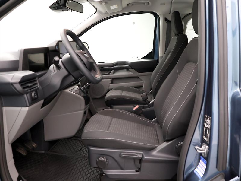 Ford Transit Custom 2,0 EB 110kW 8-Míst CZ - fotka 11 z 35