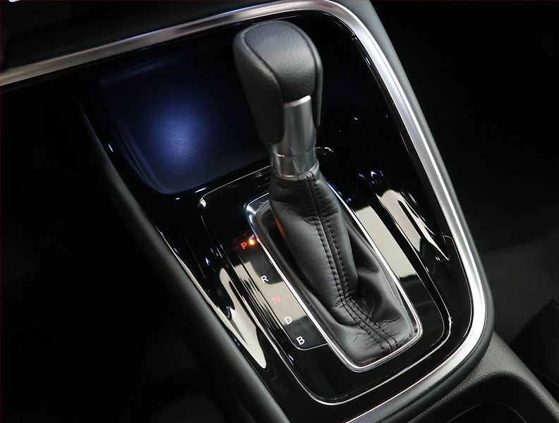Honda HR-V (2022) e:HEV 1.5 i-MMD - fotka 12 z 19