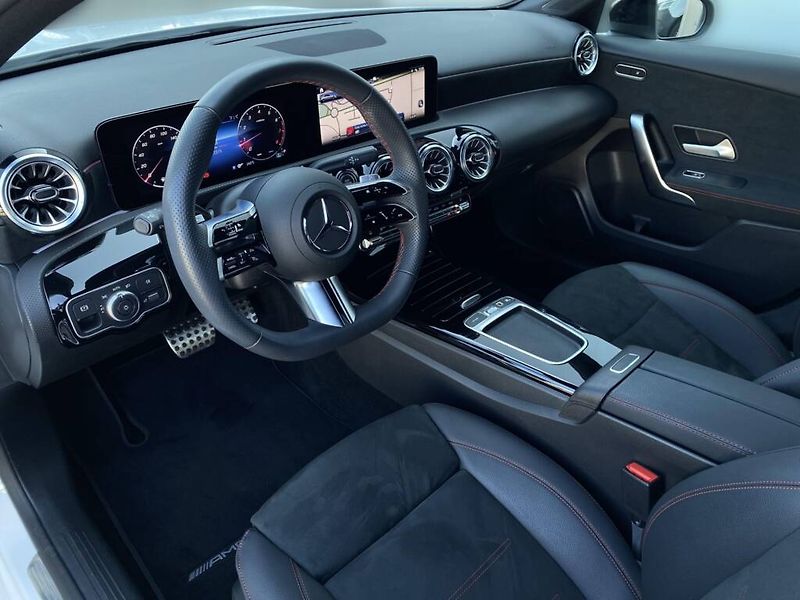 Mercedes-Benz Třídy A (2025) A 200 sedan - fotka 9 z 27