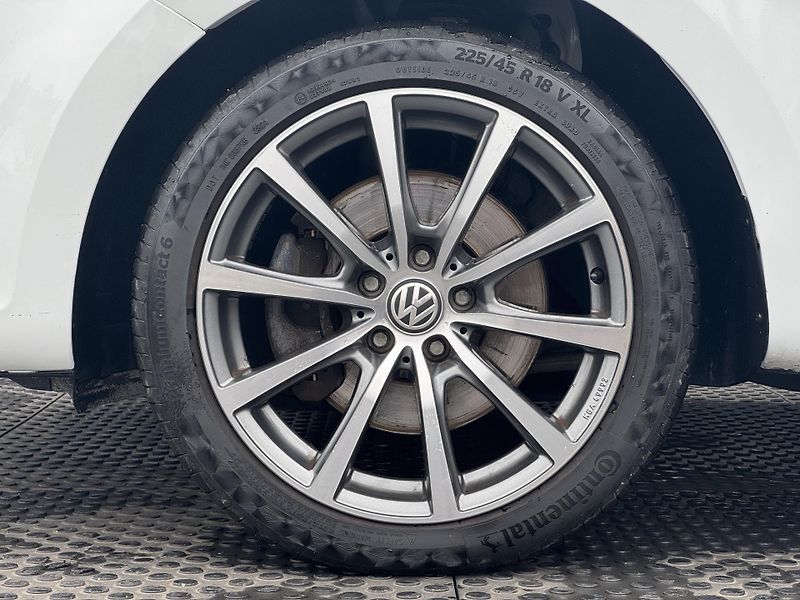Volkswagen Sharan (2017) 2.0TDi 110kW 4M Highline 7míst - fotka 49 z 52