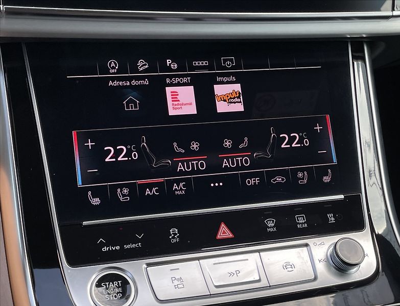 Audi Q8 3,0 TDi 50 S-line Individual - fotka 16 z 35