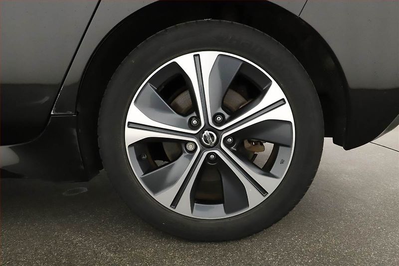 Nissan Leaf (2018) 40 kWh, SoH 81%, Automat - fotka 18 z 18