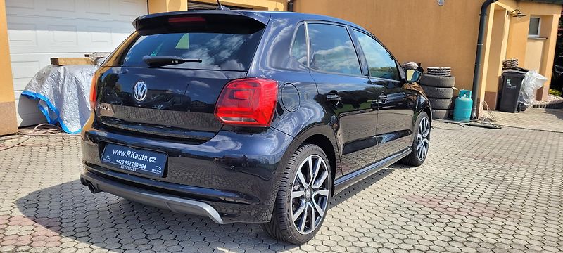 Volkswagen Polo (2016) 1,2TSi 81kW R-Line Highline - fotka 5 z 51