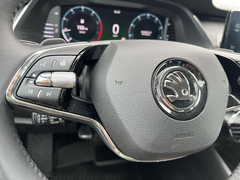 Škoda Octavia Top Selection 1.5TSi 110kw DSG - fotka 17 z 51