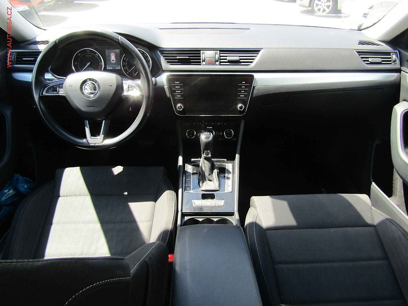 Škoda Superb (2017) 2.0TDi, DSG - fotka 8 z 14