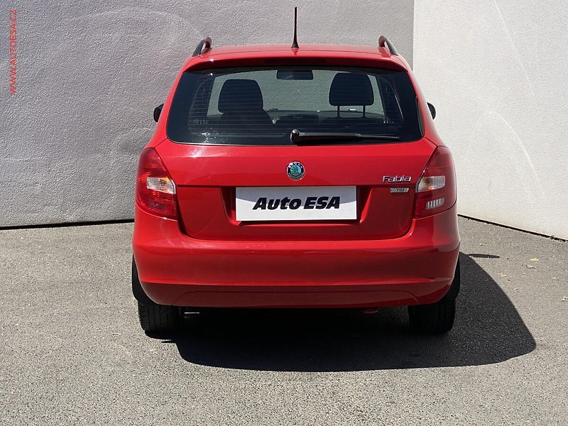 Škoda Fabia (2011) 1.2 TSi, ČR, Active - fotka 5 z 17