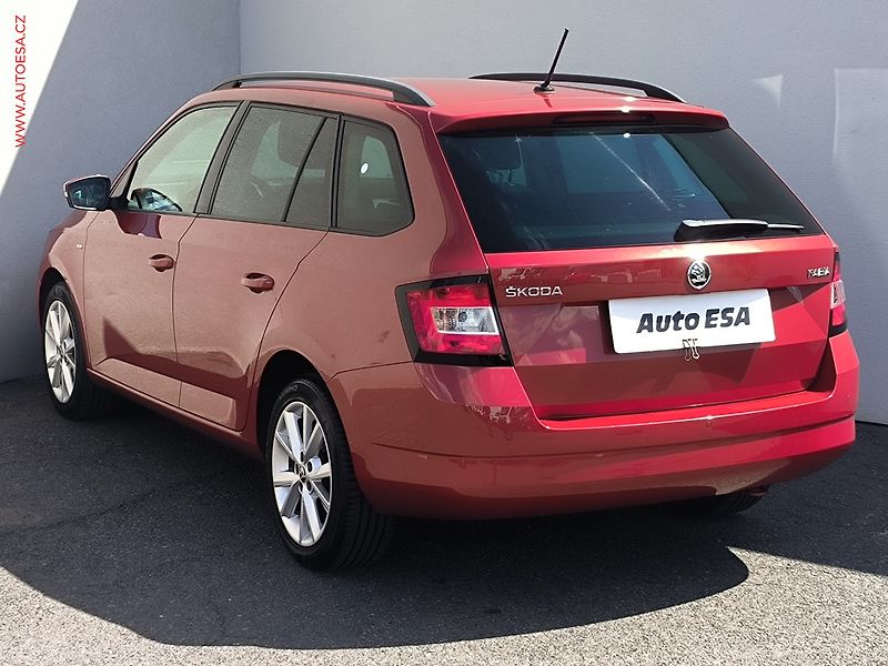 Škoda Fabia (2017) 1.2 TSi, Drive, +kola - fotka 6 z 20