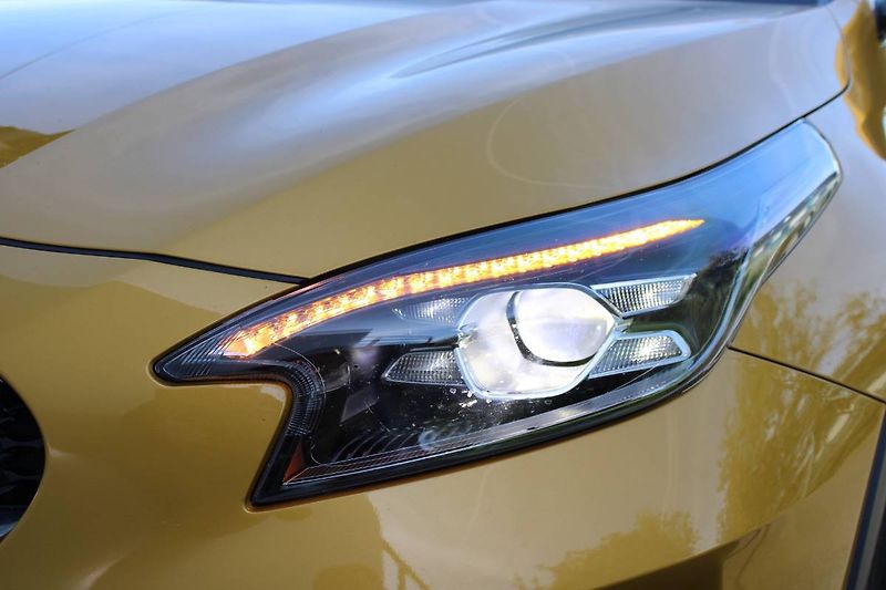 Kia XCeed (2020) 1.6 T-GDI 150kW automat LED - fotka 32 z 32