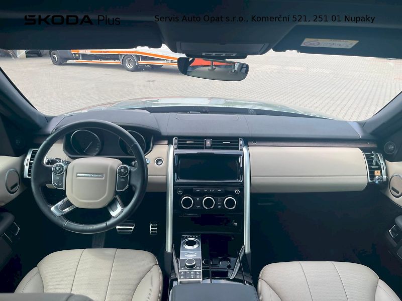 Land Rover Discovery (2017) 3.0 TDV6 HSE - fotka 5 z 21