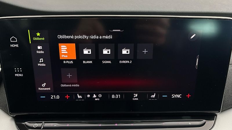 Škoda Octavia 2.0 TDI DSG Style Combi - fotka 11 z 26
