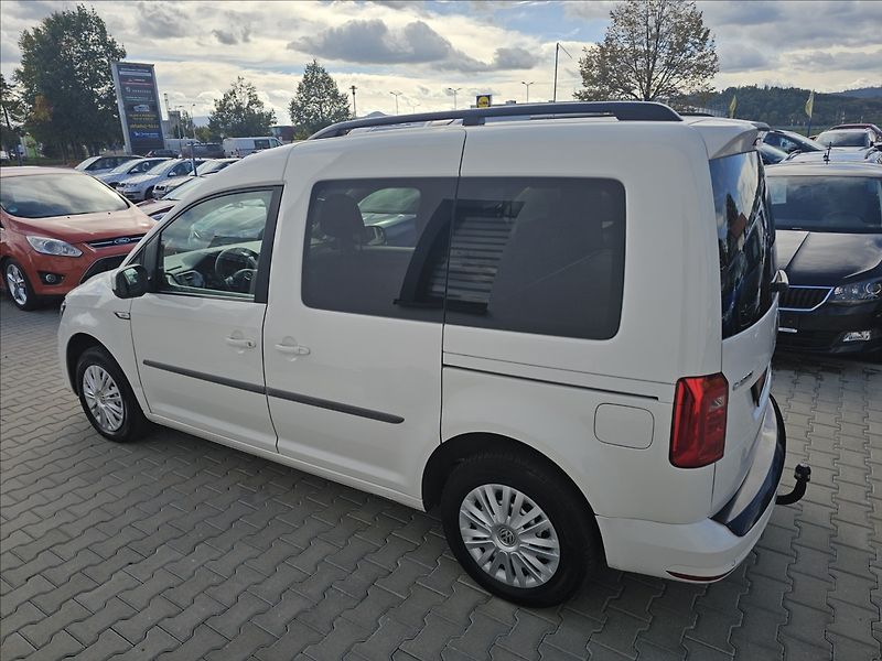 Volkswagen Caddy 2,0 TDi 75KW TREND TZ STK DPH - fotka 9 z 46