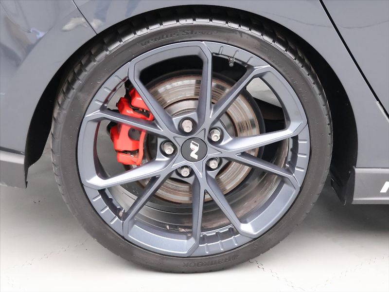 Hyundai i30 2,0 TGDI 206kW N Performance - fotka 26 z 33