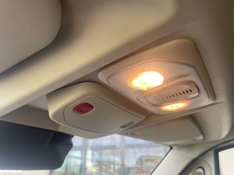 Toyota Proace Max 2.2D L4H2 4D VAN 2.2L 140 6MT - fotka 25 z 27