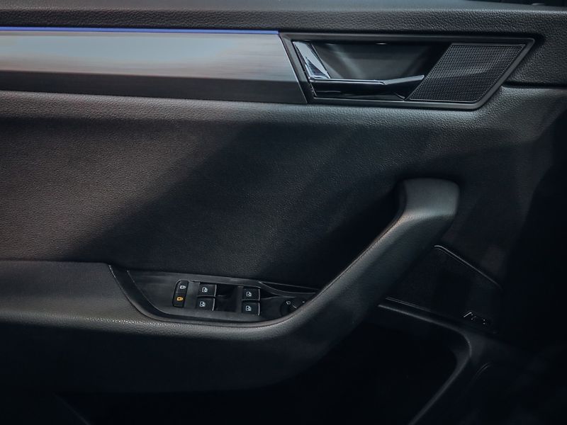 Škoda Superb 2.0TDI, Style DSG 110 kW - fotka 9 z 32