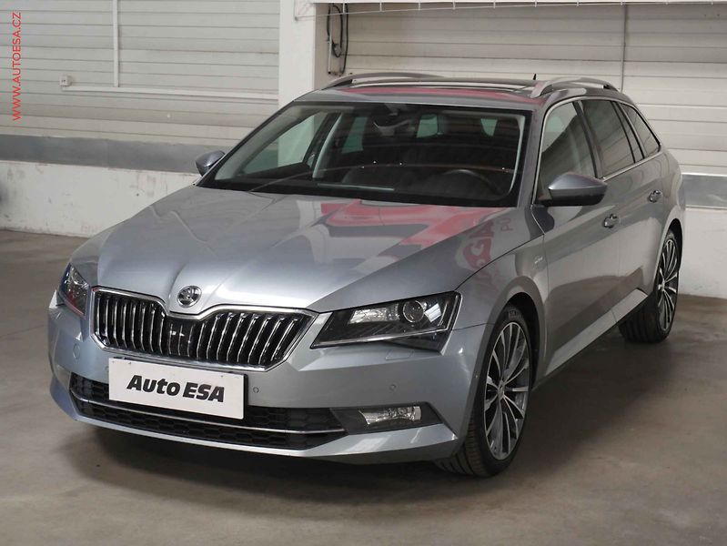 Škoda Superb (2016) 2.0 TDi 4x4, ČR, L&K, DSG - fotka 3 z 25