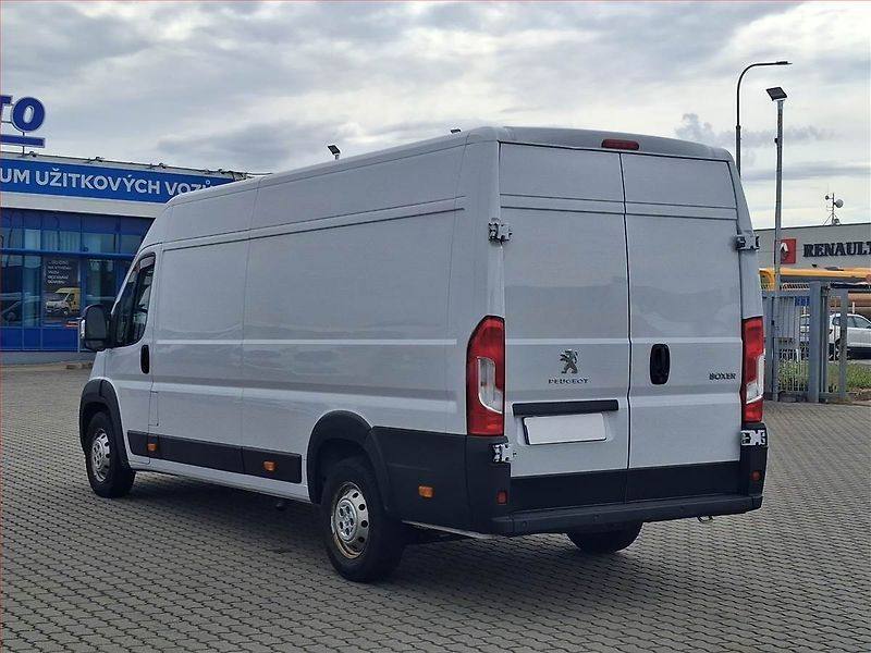 Peugeot Boxer (2023) 2.2 BlueHDi, Maxi, 14m3, 1.0t - fotka 4 z 16