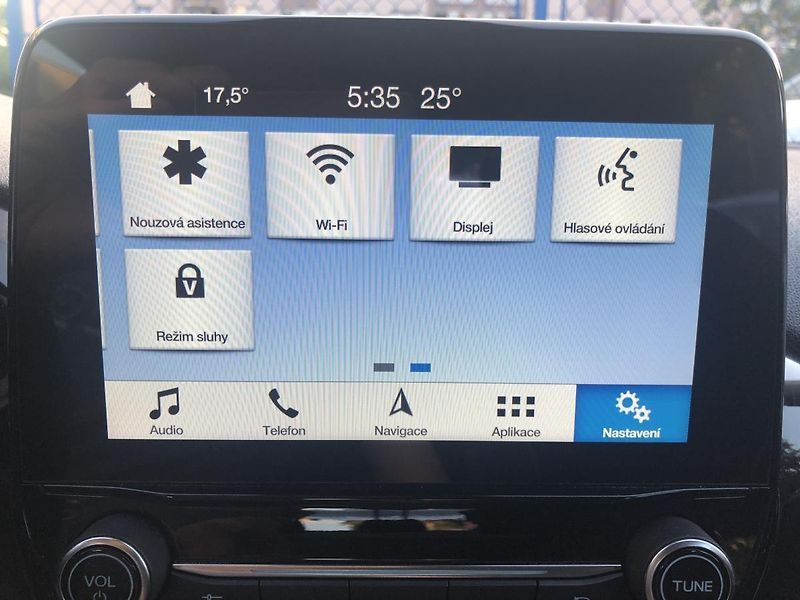 Ford Fiesta (2018) 1,0 NAVI AL kola rezervace - fotka 62 z 69