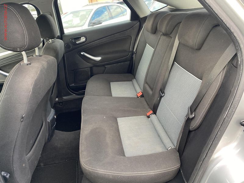 Ford Mondeo (2009) 1.6i, ČR, Trend - fotka 10 z 14