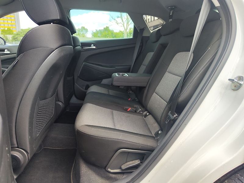 Hyundai Tucson 1.6 CRDI/85kW Traveller - fotka 10 z 31