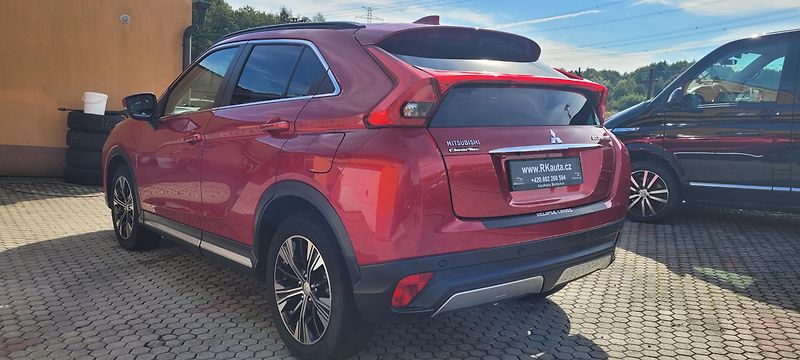 Mitsubishi Eclipse Cross (2018) 1,5T-MiVeC 120kW 4WD „TOP“ - fotka 7 z 47