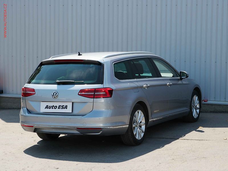 Volkswagen Passat (2018) 2.0 TDi, DSG - fotka 4 z 23