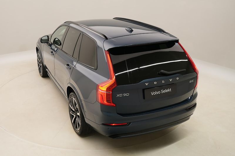 Volvo XC90 B5 AWD DARK PLUS AUT CZ 7m - fotka 18 z 67