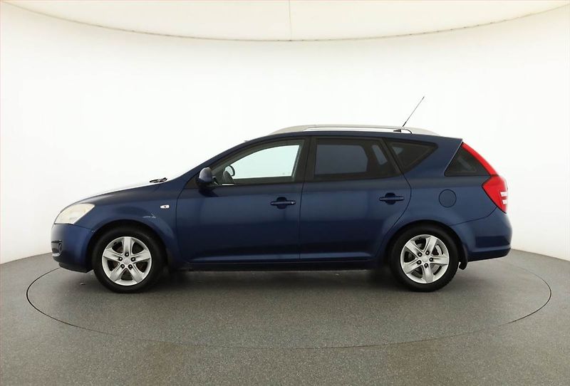 Kia Ceed (2009) 1.4 CVVT, nová STK, Klima - fotka 3 z 15