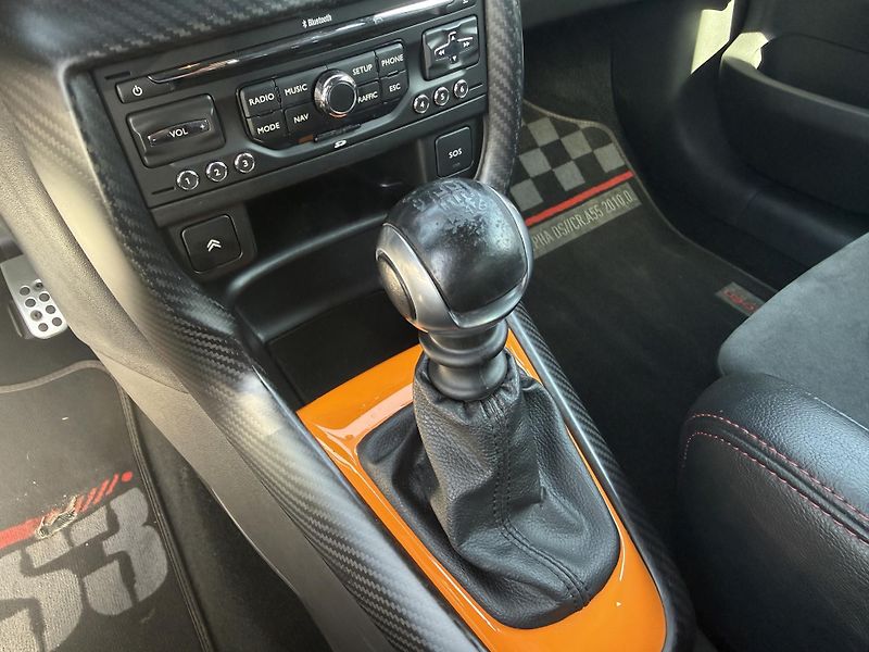 Citroën DS3 1.6 VTi 152kW Sport - fotka 18 z 18