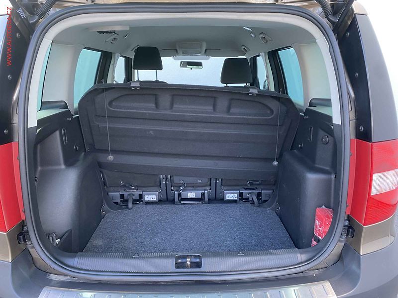 Škoda Yeti (2011) 1.4 TSi, Active, TZ, +kola - fotka 7 z 18
