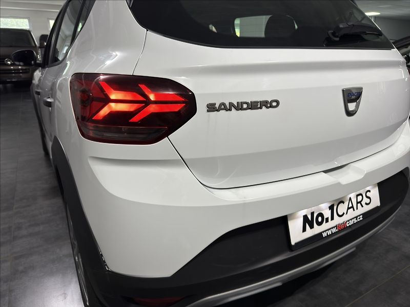 Dacia Sandero 1,0   TCe STEPWAY 1.MAJ ČR DPH - fotka 22 z 26