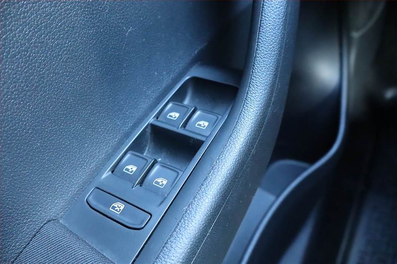 Škoda Fabia (2020) 1.0 TSI, Serv.kniha, Tempomat - fotka 19 z 23