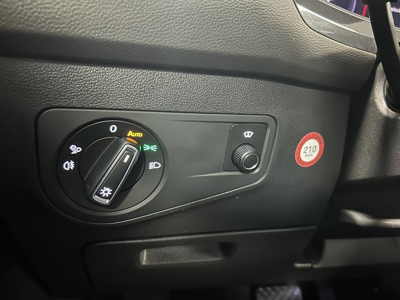Volkswagen Tiguan Allspace (2024) 2.0TDi DSG 4M MATRIX HUD 360° - fotka 19 z 36
