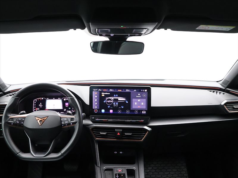 Cupra Leon 2,0 TSI 140 kW DSG ST CZ - fotka 28 z 35