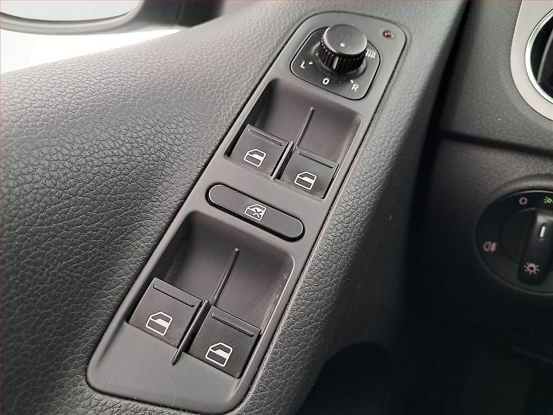 Volkswagen Tiguan (2010) 1.4 TSI, Tempomat - fotka 16 z 16