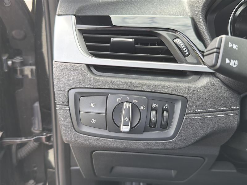 BMW X1 2,0 d 140 Kw xDrive ČR DPH - fotka 27 z 38
