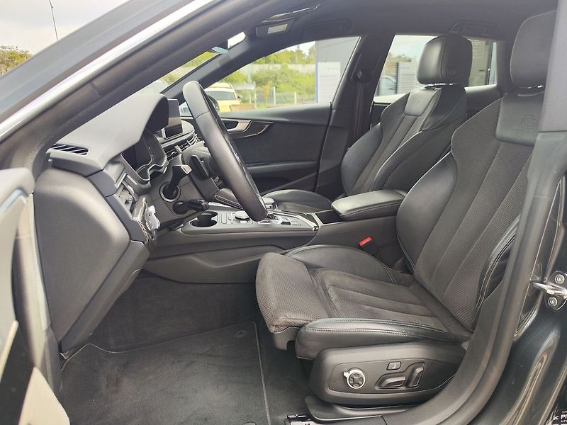 Audi S5 3.0 TFSI/260kW ČR 1.Majitel - fotka 15 z 37