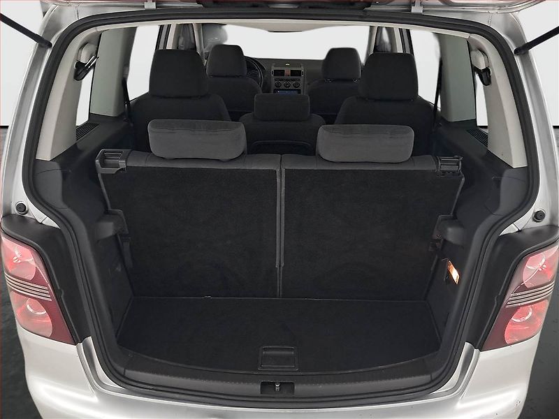 Volkswagen Touran (2006) 1.9 TDI, Automat, 7 míst - fotka 14 z 18