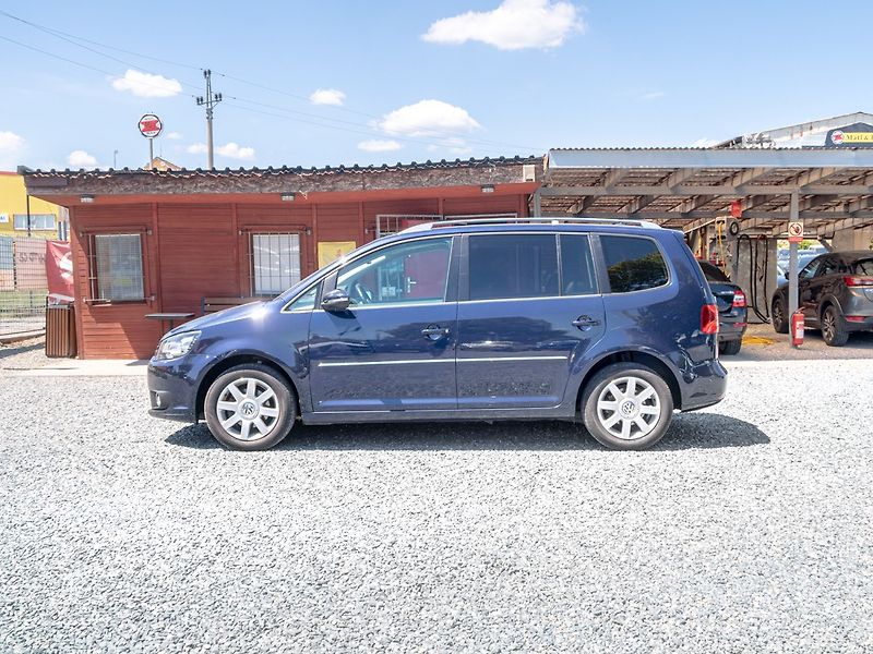 Volkswagen Touran (2014) 1.6TDI HG NAVI – 7 SEDADEL - fotka 8 z 47