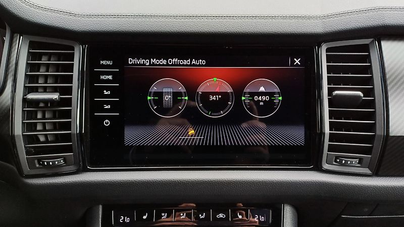 Škoda Kodiaq SPORTLINE TDI 147kW WEBASTO-ČR - fotka 41 z 50