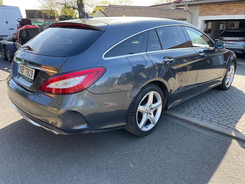 Mercedes-Benz CLS 350d 4MATIC Shooting Brake - fotka 5 z 40