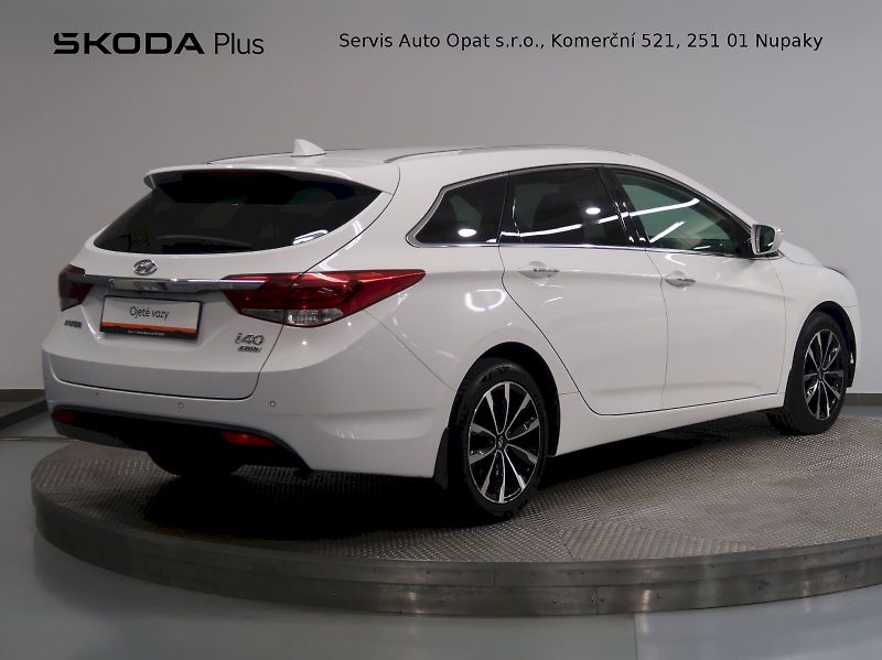 Hyundai i40 (2017) 1.7CRDI 104KW NAVI - fotka 2 z 34