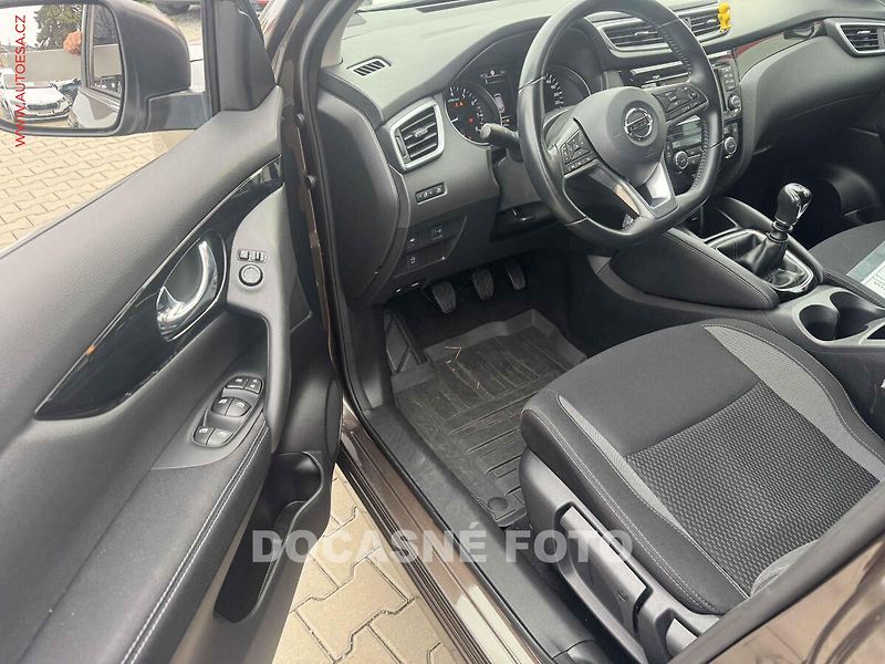 Nissan Qashqai (2018) 1.6DiG-T, ČR, servis.kniha - fotka 3 z 3