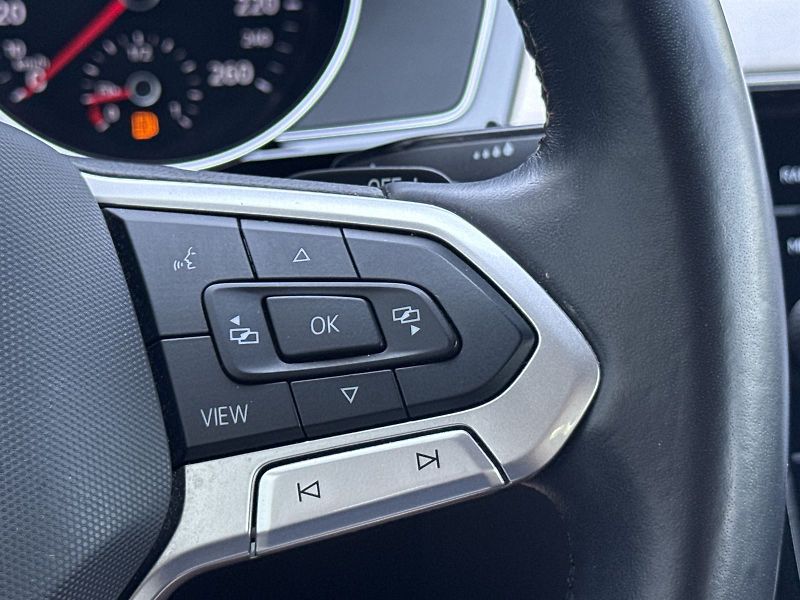 Volkswagen Passat (2021) Variant 1.5 TSI DSG Elegance - fotka 20 z 30